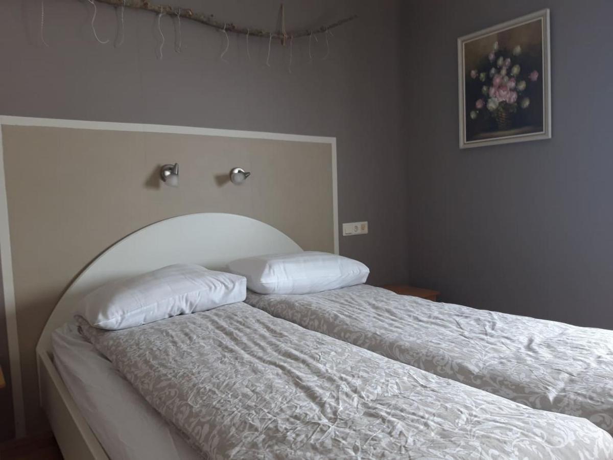 Stori-Bakki Guesthouse-With Hot Tub Έγκιλσταδιρ Εξωτερικό φωτογραφία
